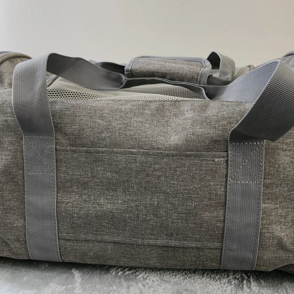 Collapsible Pet Carrier w/ Adjustable Strap Color:Gray